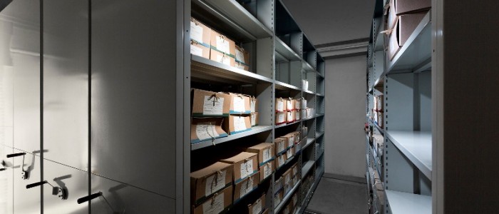Metāla dokumentu plaukti un arhīva skapji