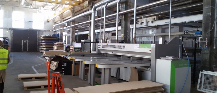 CNC cutting of furniture panels