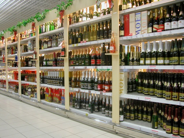 store shelving units in retail shop
